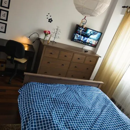 Apartment Sweet 24 *
