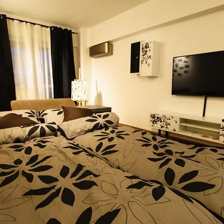 Apartment Sweet 24 *