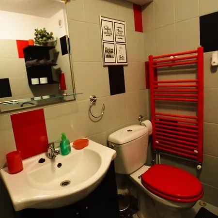 Apartment Sweet 24 *